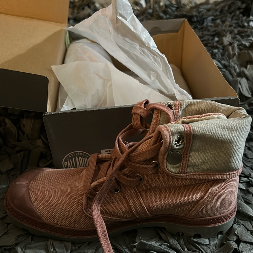 Palladium Sneakers new in box